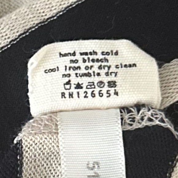 L'AGENCE Optical Illusion Longsleeve Top - Black and Ivory, Size M - Picture 9 of 9